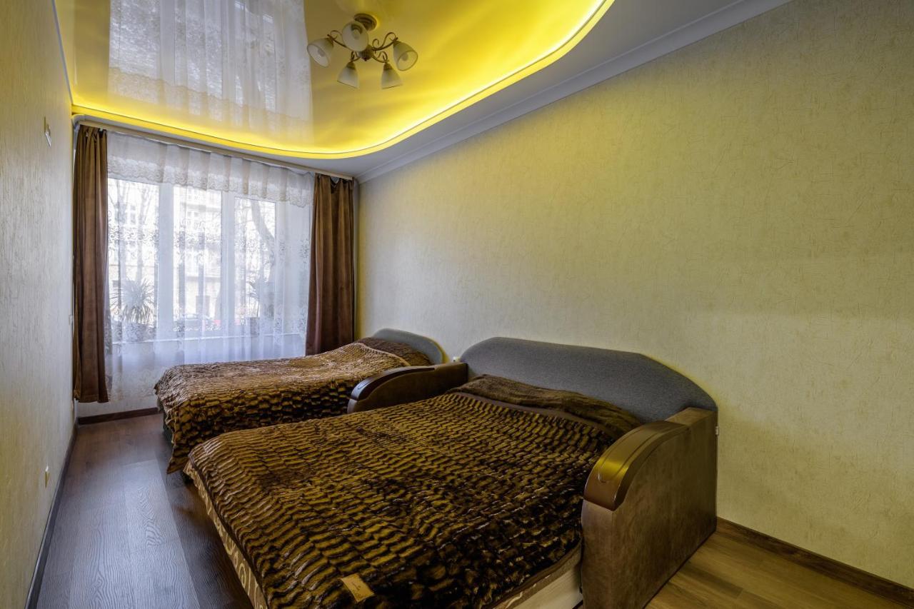 Kyivska Apartments Lviv Luaran gambar