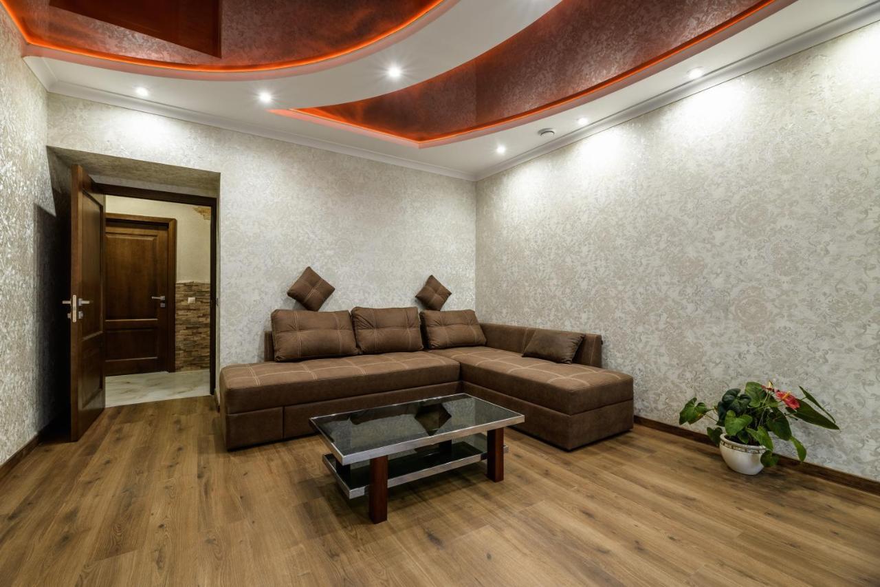 Kyivska Apartments Lviv Luaran gambar
